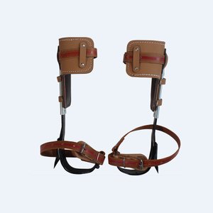 Set usnjenih konic za plezanje po drevesih